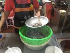 -建国蚵煎蚵面