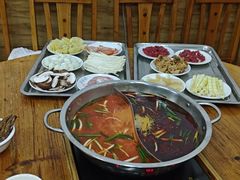 -苗伯妈酸汤火锅