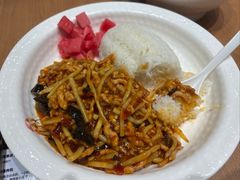 鱼香肉丝饭-阳阳中国饭(北京荟聚店)