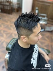 -贝勒爷专业男发