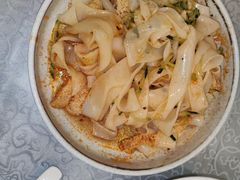 -汗腾格里·风味餐厅(新疆驻京办店)