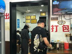 -覃肥叔桂林米粉(粮道街店)