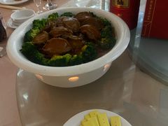 西兰花焗鲍鱼-汕头君华海逸酒店·鸿桃轩中餐厅