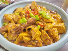 -鸿运美食府