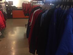 -NIKE上海青浦换季优惠店