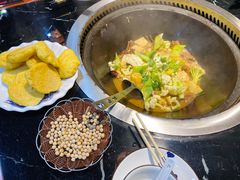 -袁小二大东北铁锅炖(吉祥村总部)