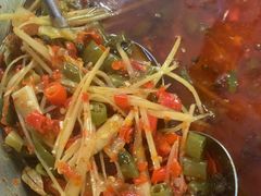 -味之溢美蛙仔姜兔·肥肠鱼•耗儿鱼(文星店)
