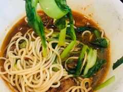鸡酱骨面-月亮房·白斩鸡(娄山关路店)