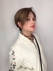 -天下皇剪新潇洒美容美发