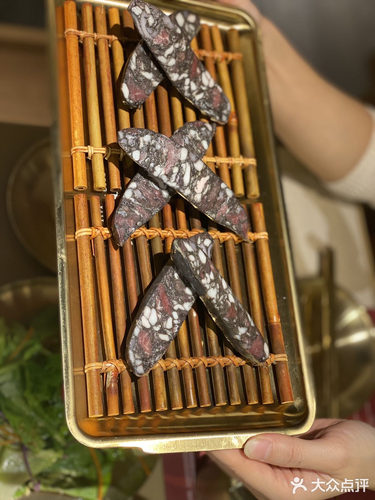 饭点时刻坐满了人。之前吃过别的分店
