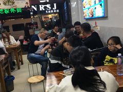 等位区-东北焱火烧烤(皮市街店)