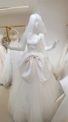 -台湾蔡美月婚纱租赁