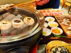 -围炉肉舍•炭烤活鳗•丹东海鲜烤肉(步行街店)