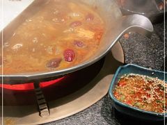 -湊湊火锅·茶憩(打浦桥日月光店)