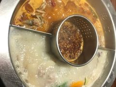 -佬土鹅肠火锅(解放路店)