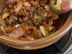 -胡须佬鸡煲四季火锅店(石厦西村直营店)