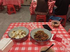 -荆九爷爆炒桥头三嫩(云南北路店)