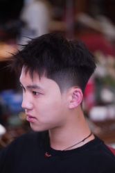 -海文先生国潮烫染男士理发馆