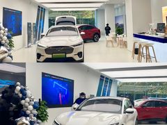 -凯德广场(武胜路店)