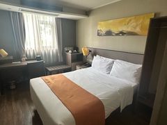 -如家精选酒店(上海张江广兰路地铁站店)