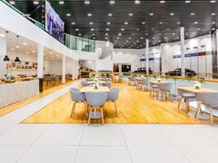 -杭州中沃沃尔沃4S店(滨江区店)