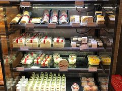 面包甜点陈列柜-85度C(生甜甜圈研究工坊·上海松江人民北路店)