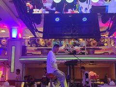 -巴特餐饮6加1音乐餐吧·新疆菜