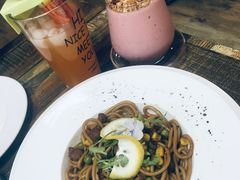 莓果酸奶思慕雪-吃饼人西餐(南开店)