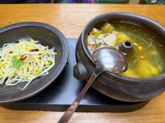 -云海肴·汽锅鸡·云南菜(天山百盛优客店)