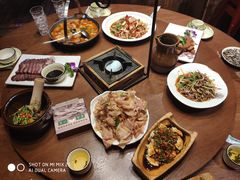 -老滇山寨•云南特色菜•地方菜•民族风情歌舞表演(金碧店)