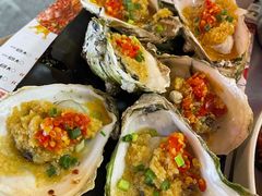 碳烤生蚝-龙巢盱眙龙虾·鸡煲·烧烤宵夜(坪洲店)