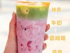 -CoCo都可(曹路宝龙广场店)