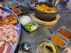 -哈哈碳都·牛肋条无限自助烤肉(台江万达店)