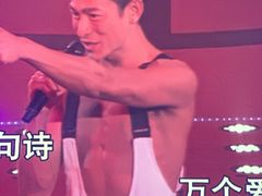 -VIVA·百人年会团建篮球场轰趴馆