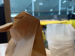 -麦当劳(深圳北站B2检票口楼上)