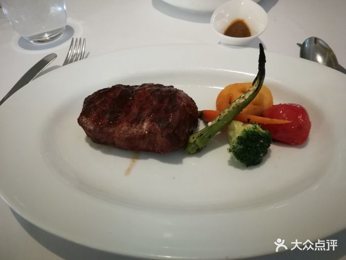 佐度王子扒房(哈西店)炭烤果木烟熏丹佛牛排图片