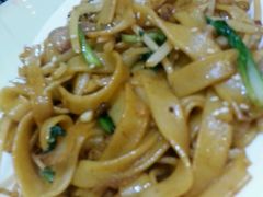 -圣河湾虾饺美食(站前店)