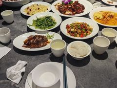 -黄弟大排档·湖南菜·小龙虾·小海鲜(凯旋北路店)