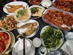 -聚汇三少·龙虾·中餐厅(莫邪路新天地店)