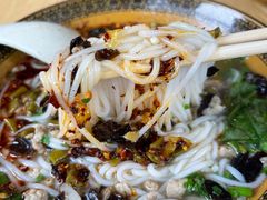 -肇兴特色牛肉粉