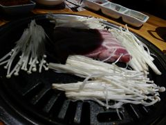 -唯成•韩国炭火烤肉 유성고기