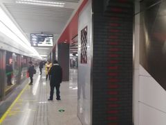 -宽窄巷子(地铁站)