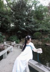 -汉仪华裳汉服馆(打浦桥店)