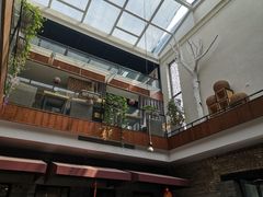 -苹果树下艺术餐厅(宋庄店)