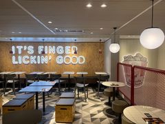 大堂-肯德基(新地中央店)