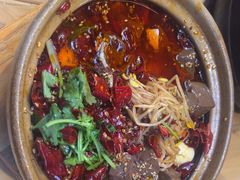 -有红鸡毛店·砂锅菜(抚琴夜市店)