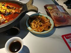 -江边城外烤全鱼(世茂广场店)
