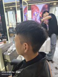 -藤野造型烫发染发