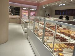 -好利来(上海长宁龙之梦店)
