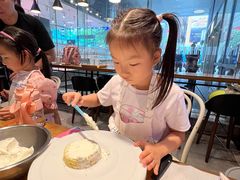 -巴黎贝甜(大宁国际商业广场店)